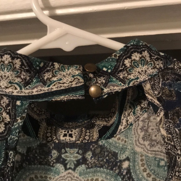 Patterned Dress - Picture 5 of 5